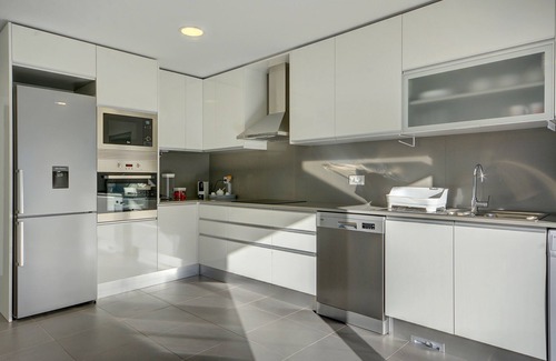 Seixal House | Summer Holiday family house with swimming pool