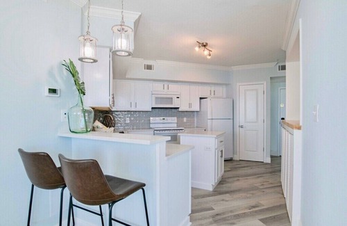 Orange Beach Condo | Summer House 1201A | Direct Beach Front, East Corner | Endless Views and Updates!