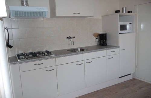 Petten House | Summer house 2 persons "directly" by the sea, beach, forest and dunes (free WIFI)