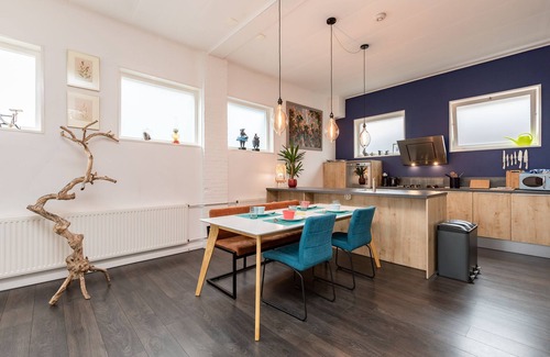Bergen House | Summer house (80m2), 300 meters from the Ruin Church.