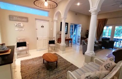 Westcliff Villa | Summer House