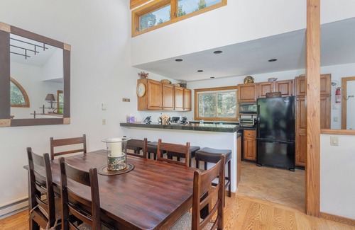 Telluride Condo | SUMMER in TELLURIDE! 3B/3B on the River; FP,hot tub; steps to Downtown & Gondola
