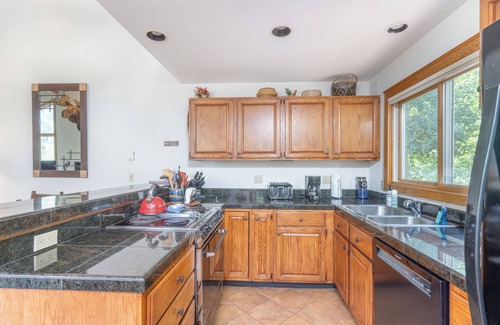 Telluride Condo | SUMMER in TELLURIDE! 3B/3B on the River; FP,hot tub; steps to Downtown & Gondola