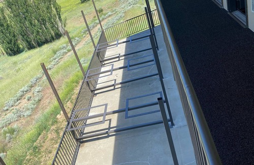 Davenport Apartment | Summer is HERE! Newly Renovated Hotel Minutes from Boat Launches & Swimming