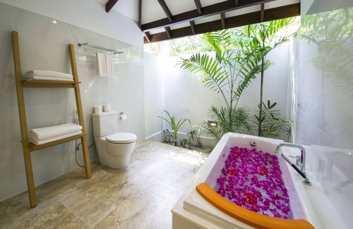 Ziyaraifushi Island Resort | Summer Island Maldives