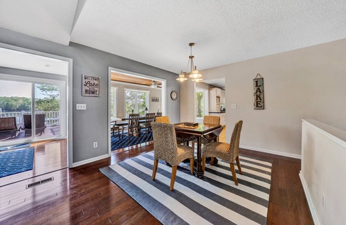 Huddleston House | Summer Lane NO WAKE Cove/FLAT Lot/FirePit/Boats/Hot Tub/Gamerm/Cabana/Generator