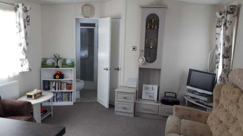 St Leonards-On-Sea House | Summer Lodge luxury caravan in Hastings free WiFi