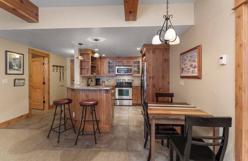 Steamboat Springs Condo | Summer Monthly Discount | Secure Bike Area | Hot Tub