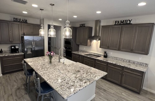 Glendale House | Summer Paradise! 6 LED 4K TV's w/POOL