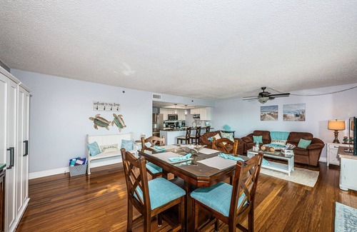 Indian Shores Condo | Summer Rate Drop⬇️ BEACH CONDO with sunrise view from balcony. POOL IS NOW OPEN!
