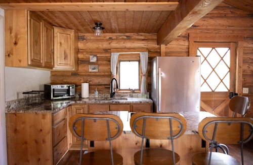 Driggs Cabin | Summer Rates at Three Peaks Log Cabin,Scenic Views