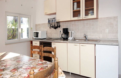 Arbanija Apartment | Summer Residence Apartment "aida", Family Friendly And Pet Friendly Ambient