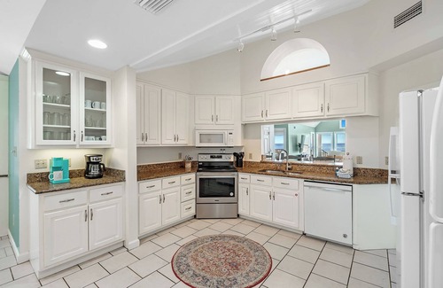 Gulf Shores House | 🥳 Summer Sale! First 2! Egret. No regrets! Beachfront. Heatable Pool. 6BR. Single story. Nice!