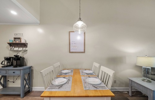 Laguna Beach Condo | Summer Sale: Well-Stocked Gulf Front Retreat with Amazing Views! Community Pool!