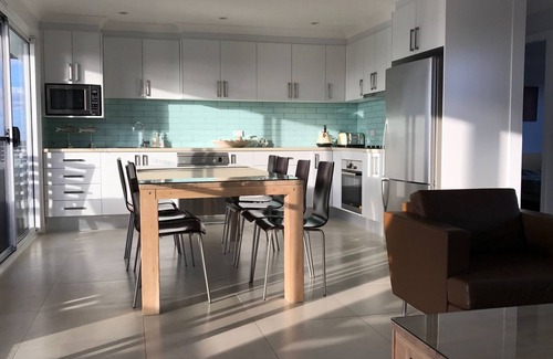Ulladulla House | Summer Salt Beach House - NEWLY RENOVATED