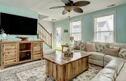 North Carolina Coast House | Summer Salt | Carolina Beach, private home close to beach