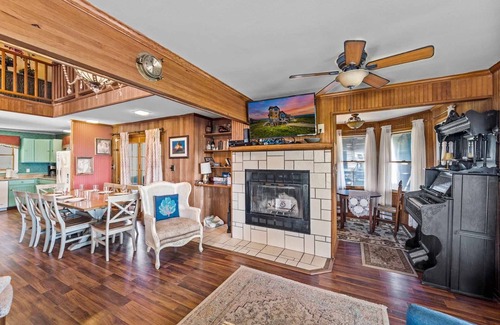 Rodanthe House | SUMMER SAVINGS - Featured in “Nights in Rodanthe”! Oceanfront w/Hot Tub, Grill