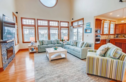 Ocean Isle Estates House | SUMMER SAVINGS - Oceanview Home w/Pool, Hot Tub, EV Charger, Cmty Beach Access