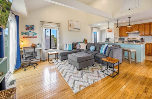 Wimble Shores House | SUMMER SAVINGS - Oceanview Dog Friendly w/Nearby Beach Access, Hot Tub, & Porch