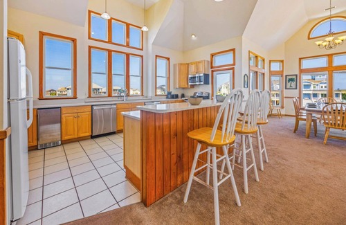 Ocean Isle Estates House | SUMMER SAVINGS - Semi-Oceanfront Dog Friendly w/Pool, Hot Tub, and Home Theater
