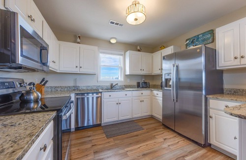 Ocean Isle Estates House | SUMMER SAVINGS - Semi-Oceanfront Home with Hot Tub, Smart TVs, Basketball Hoop