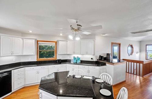 Buxton House | SUMMER SAVINGS - Soundfront Dog Friendly w/Hot Tub, Game Room, & Buxton Sunsets