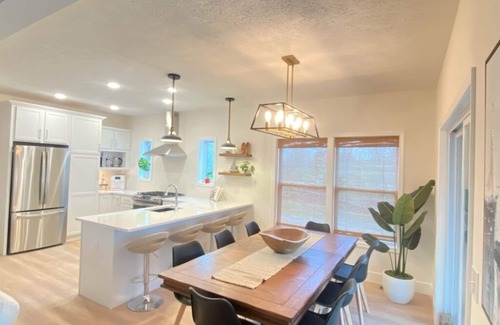 South Haven House | Summer South Haven Getaway, close to town and the beach