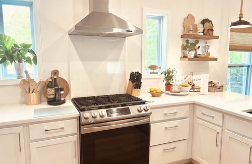 South Haven House | Summer South Haven Getaway, close to town and the beach