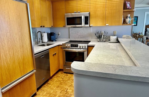Kaanapali Condo | SUMMER SPECIAL! AMAZING VIEW! Book Between May 25th - Aug 31 375/night!