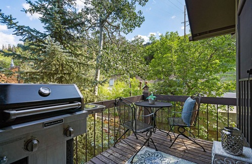 Downtown Park City Condo | SUMMER SPECIALS. 5 Min Walk to Historic Main St. Hike and Bike out the door,