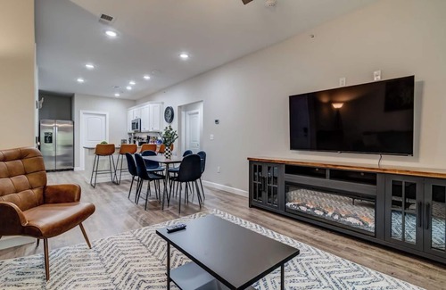 Branson Condo | Summer Specials! Brand New Cozy 4BD Family-Friendly Retreat, Centrally Located!