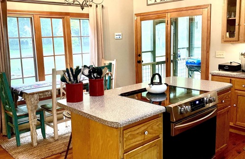 Mentone Cabin | Summer Specials @Dixieland Delight!
