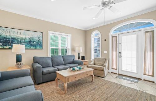 Lullwater Beach House | Summer Towne by Panhandle Getaways