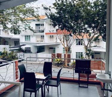 Tanjung Bungah Villa | Summer Villa Batu Ferringhi