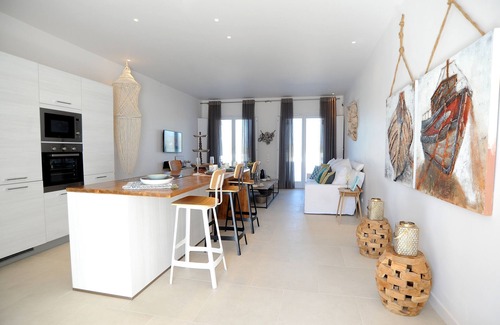 Panormos Villa | Summer villa with an artistic touch near Panormos