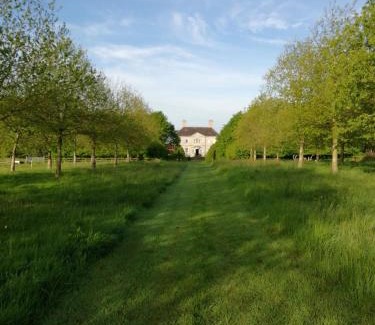Mountmellick Bed & Breakfast | Summergrove House