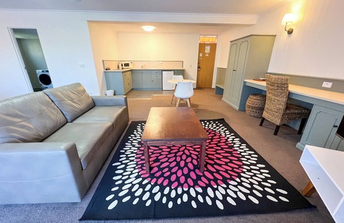 Merimbula Hotel | Summerhill Motor Inn