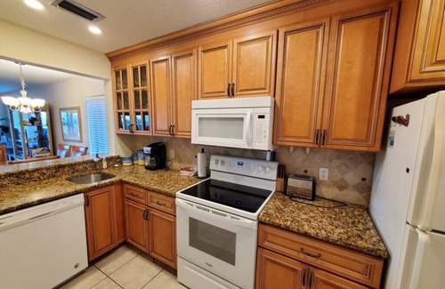 Crescent Beach Condo | Summerhouse 251, Sleeps 6, Ocean View, 4 Heated Pools, WiFi