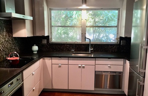 Summerplace Cottage | Summerplace bungalow with private beach access!