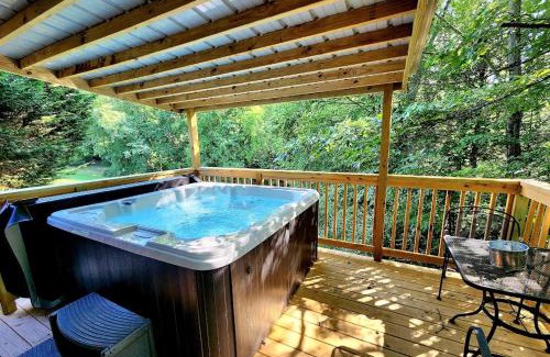 Mount Nebo House | Summersville Lake Retreat & Lighthouse