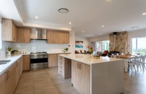 Yallingup Siding House | Summerville Treetops - A Stunning Valley Retreat