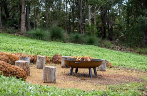 Yallingup Siding House | Summerville Treetops - A Stunning Valley Retreat