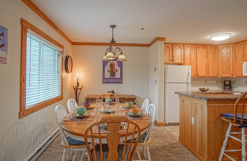 Snowshoe Condo | Summit 102A - 3 Br Condo Steps From Village & Slopes