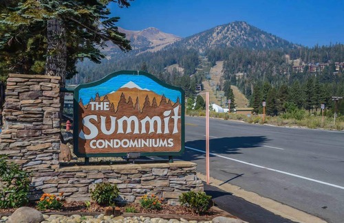 Mammoth Lakes Condo | Summit #20 | Near Hike & Bike Trails, Skiing & Gondolas