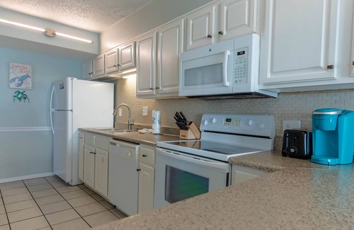 Panama City Beach Condo | Summit 2BR 2BA 13th Floor End Unit w/BEACH CHAIRS INCL!