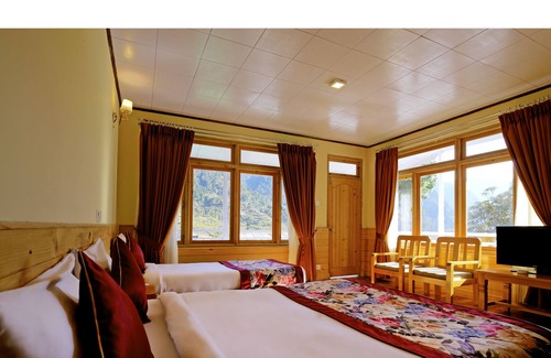Lachung Hotel | Summit Alpine Resort