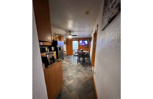 Lanark House | Summit Boy Scout. Winter place. Highway 77. 64 min. Gameroom.kids fun