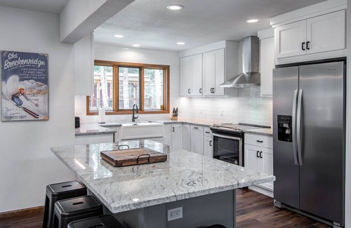 Warrior's Mark House | Summit Haven Home: Hot Tub, Stylish New Remodel