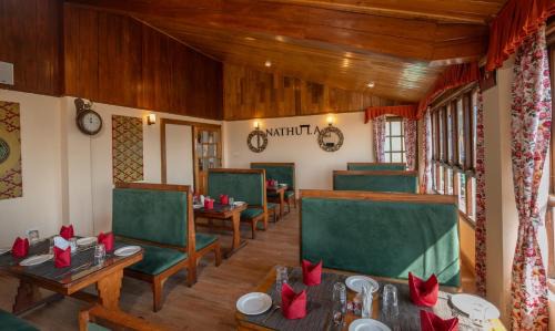 Gangtok Resort | Summit Namnang Courtyard & Spa Near Mg Marg