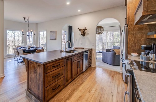 Big Canoe House | Summit Oaks Manor | Big Canoe Community